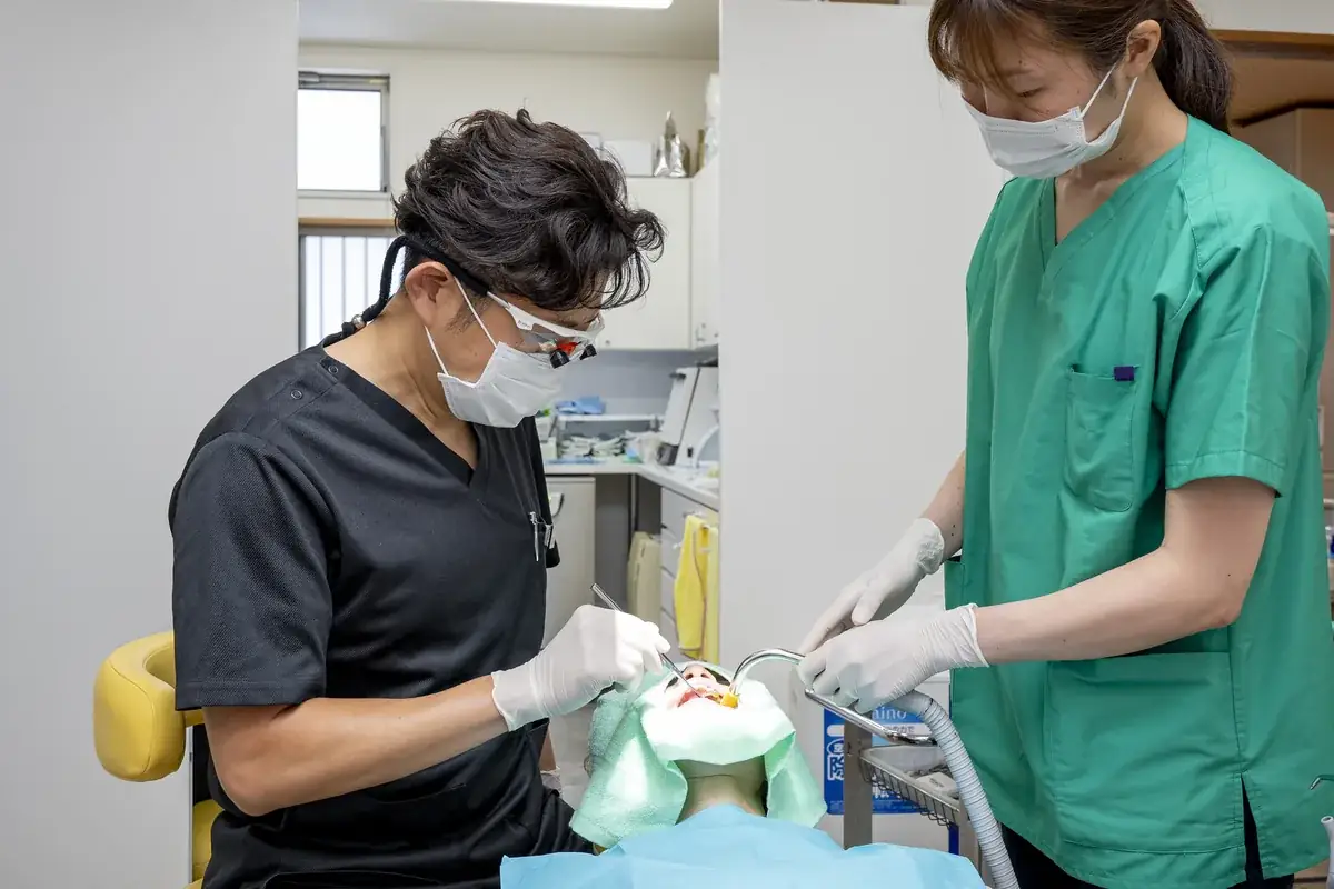 歯周病治療の様子